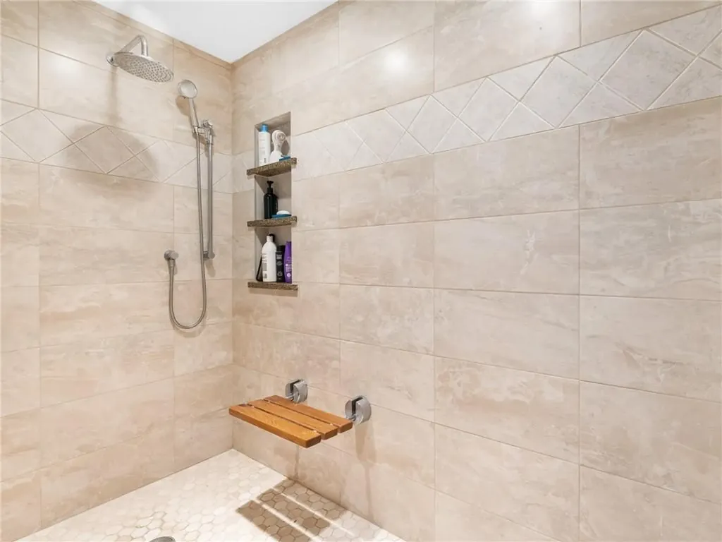 122 Cranberry Terrace Cranston RI 02921