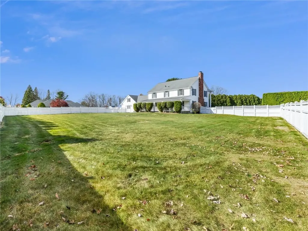122 Cranberry Terrace Cranston RI 02921