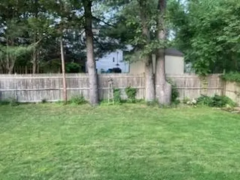 29 Wake Robin Trail Narragansett RI 02874