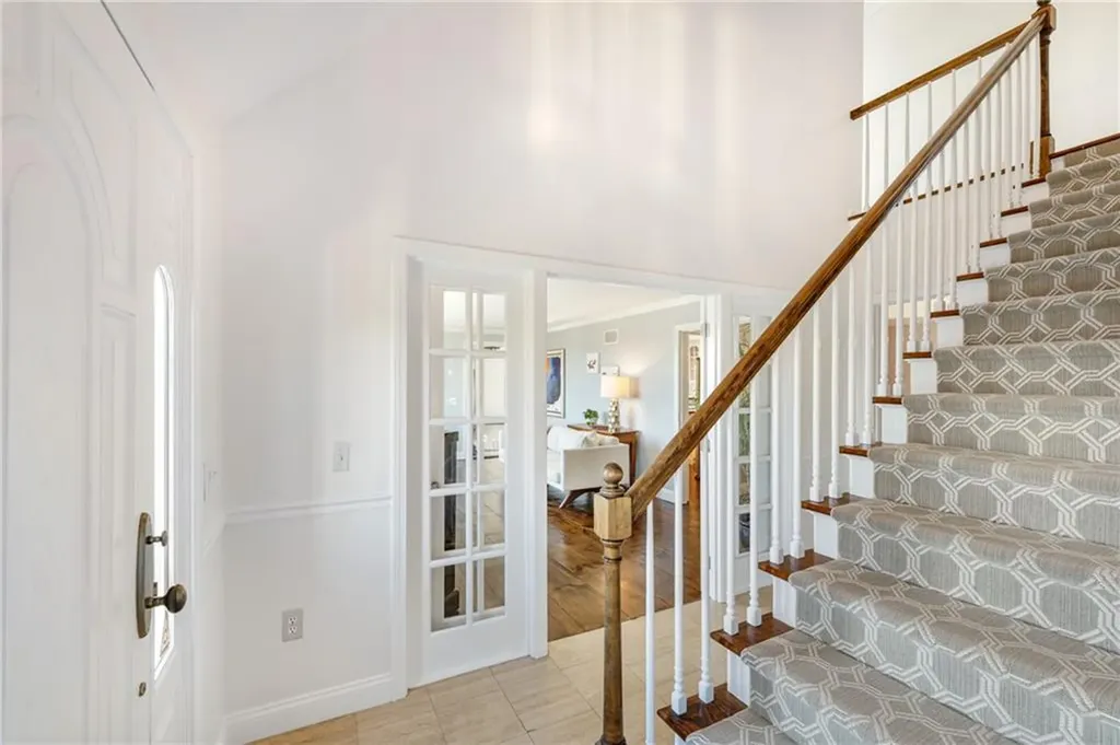 135 Holman Street Portsmouth RI 02871