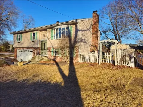 2 Betsy Williams Court Johnston RI 02919