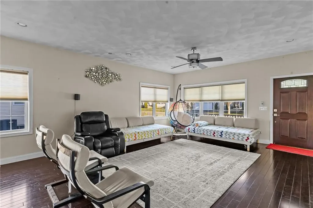 8 Paliotta Parkway Cranston RI 02921