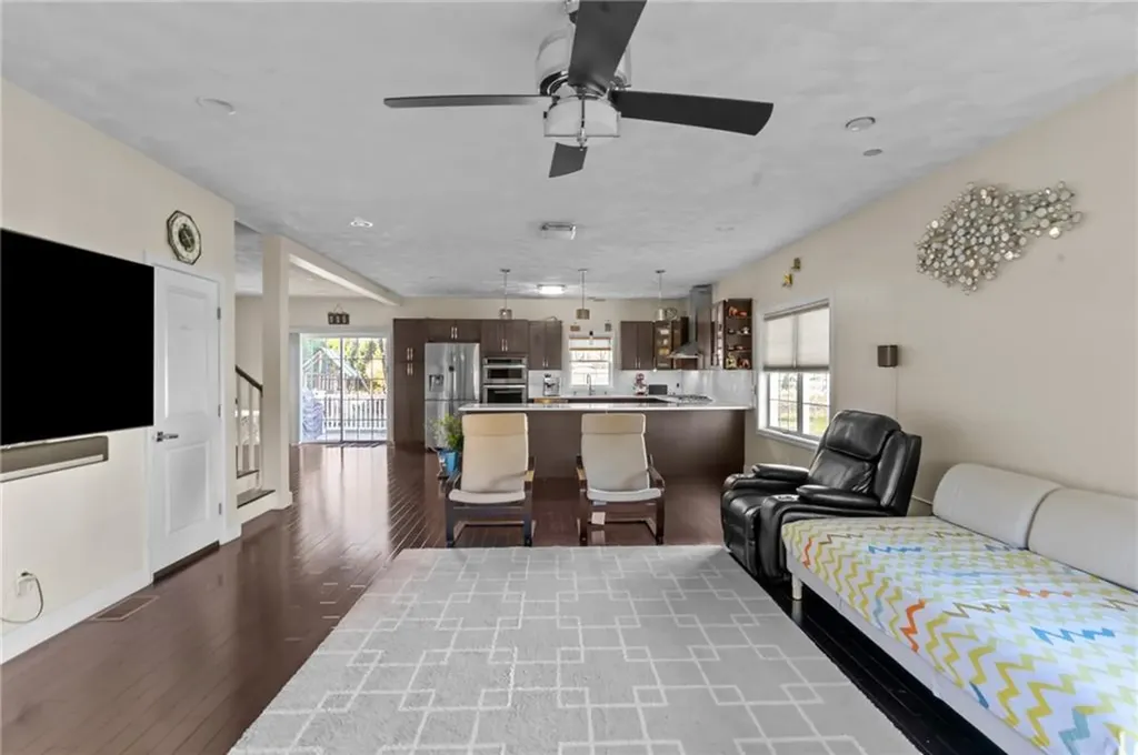 8 Paliotta Parkway Cranston RI 02921