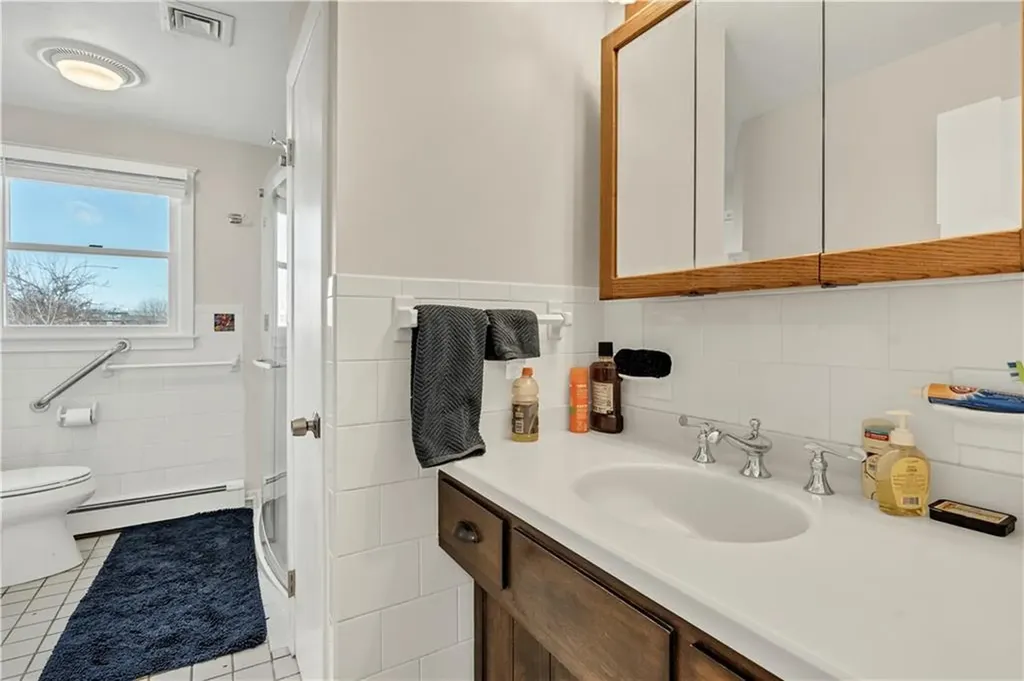 20 Casey Drive Middletown RI 02842
