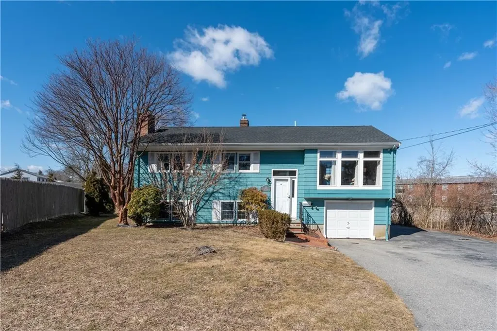 20 Casey Drive Middletown RI 02842