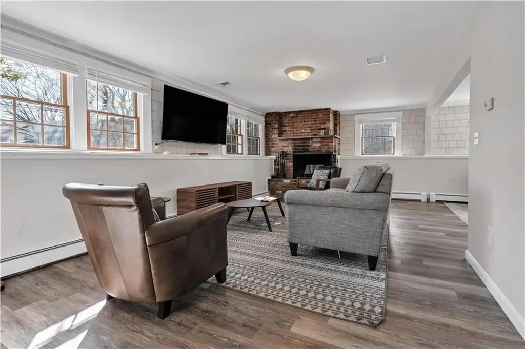 20 Casey Drive Middletown RI 02842