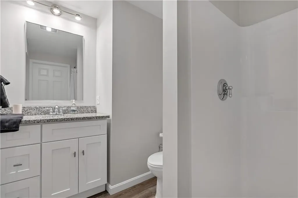 20 Casey Drive Middletown RI 02842
