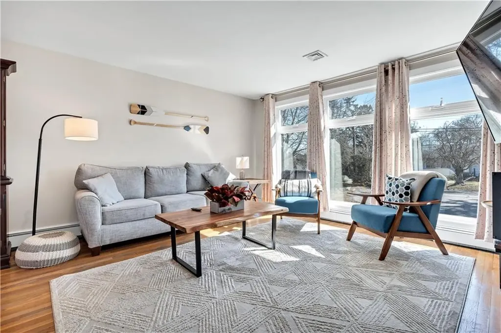 20 Casey Drive Middletown RI 02842