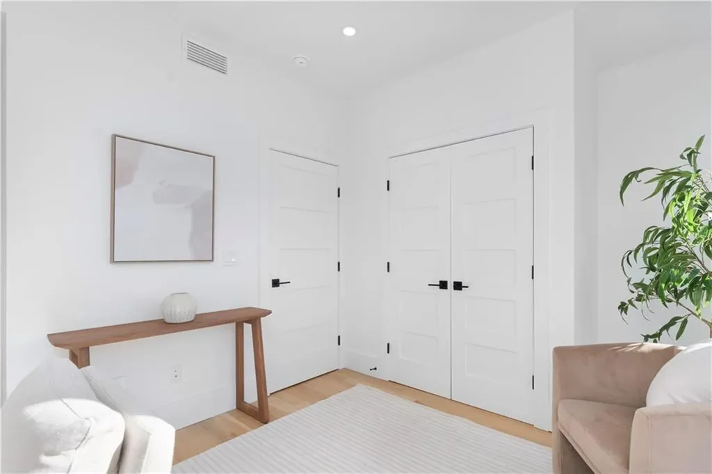 251 Hope Street Providence RI 02906