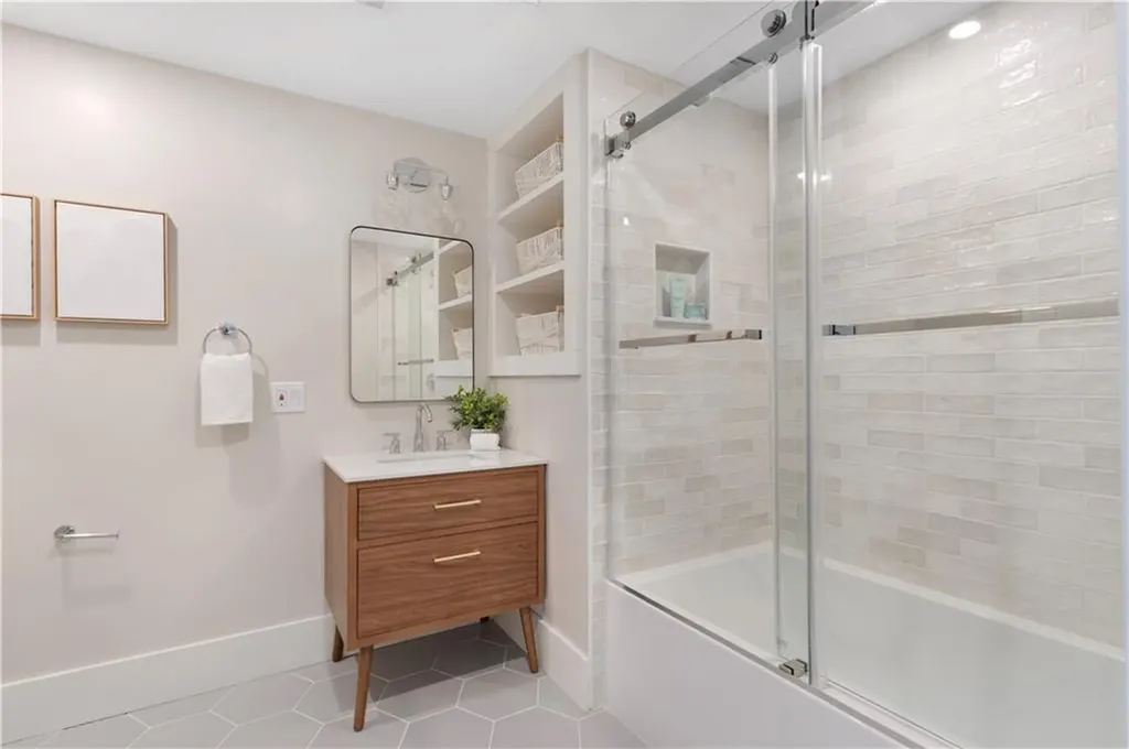 251 Hope Street Providence RI 02906