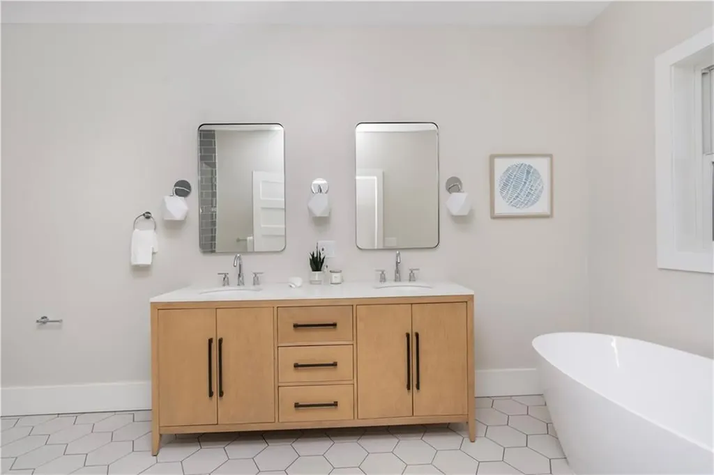 251 Hope Street Providence RI 02906