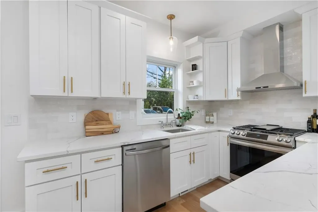 251 Hope Street Providence RI 02906