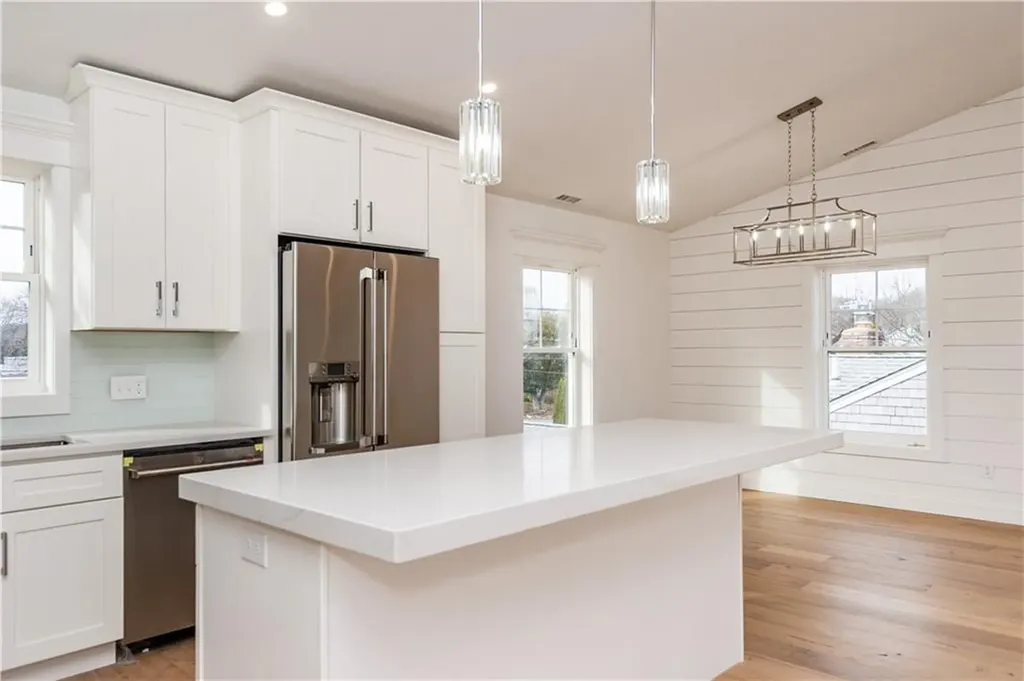3 Camden Road Narragansett RI 02882