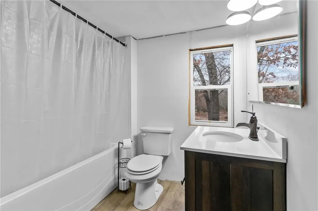 77 A Miskiania Trail Exeter RI 02822