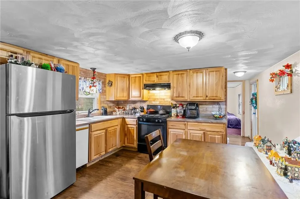 77 A Miskiania Trail Exeter RI 02822