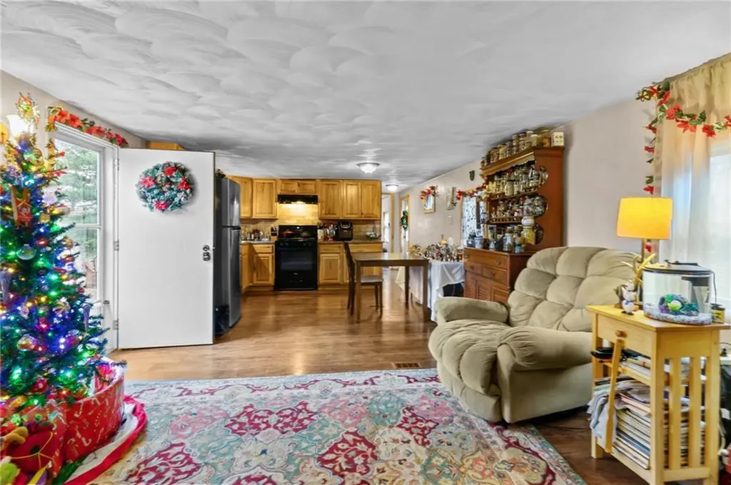 77 A Miskiania Trail Exeter RI 02822