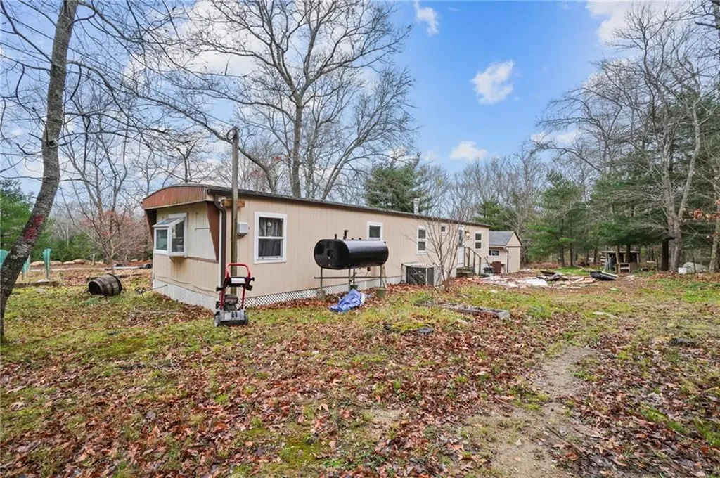 77 A Miskiania Trail Exeter RI 02822