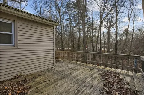 255 Rockland Road Scituate RI 02857