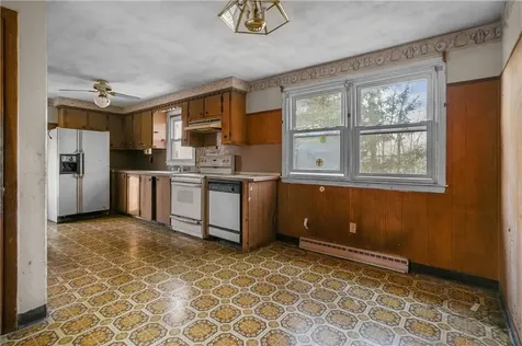 255 Rockland Road Scituate RI 02857