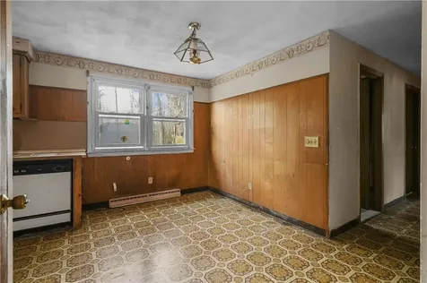 255 Rockland Road Scituate RI 02857