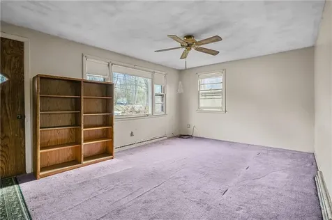 255 Rockland Road Scituate RI 02857