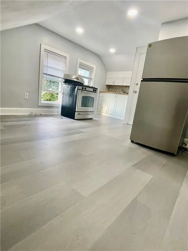 37 Flora Street Providence RI 02904