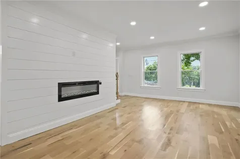 167 Grove Street Providence RI 02909