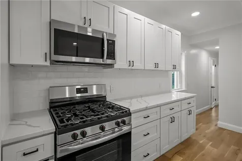 167 Grove Street Providence RI 02909