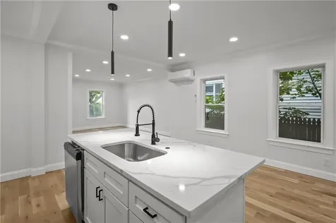 167 Grove Street Providence RI 02909