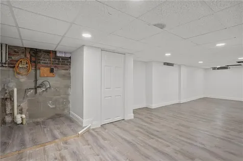 167 Grove Street Providence RI 02909