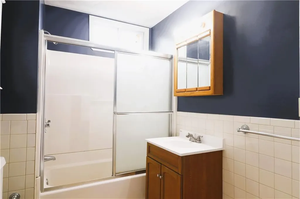 46 Margaret Street Pawtucket RI 02860