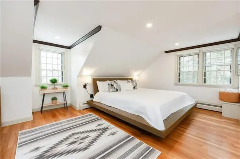 120 Ferry Road Bristol RI 02809