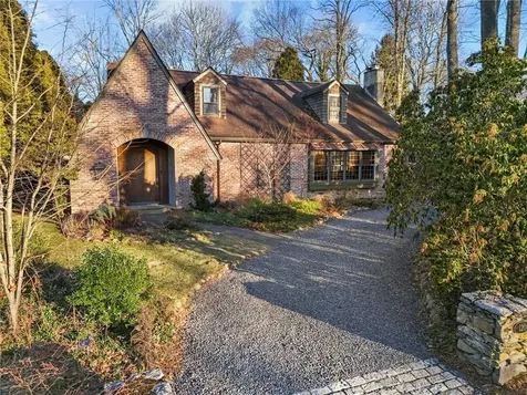 120 Ferry Road Bristol RI 02809