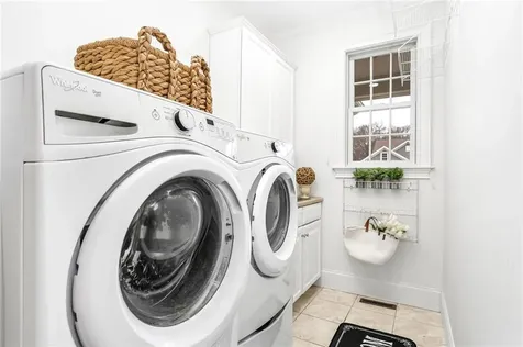 19 Newbury Drive Westerly RI 02891