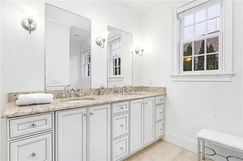 19 Newbury Drive Westerly RI 02891