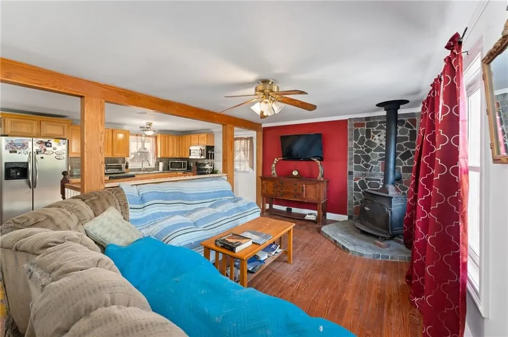 1134 Central Avenue Johnston RI 02919