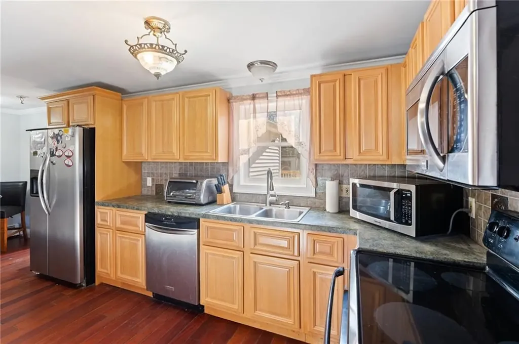 1134 Central Avenue Johnston RI 02919