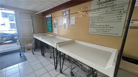 686 N Broadway East Providence RI 02914