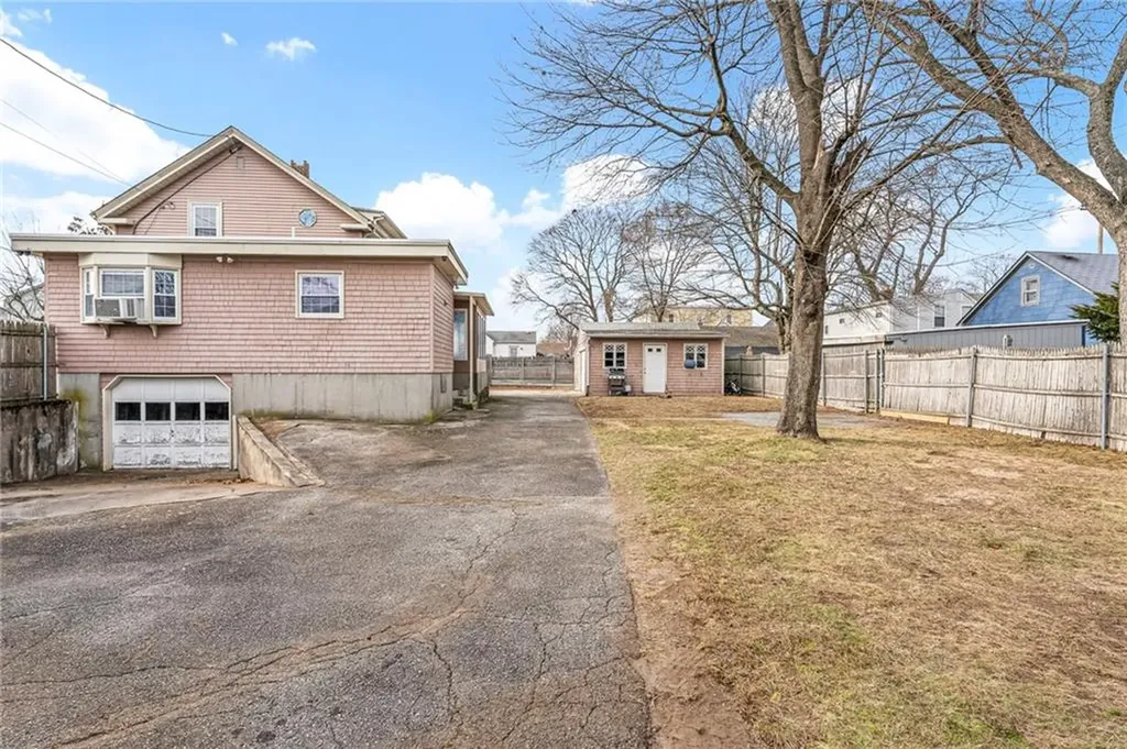 94 Ordway Street Pawtucket RI 02861
