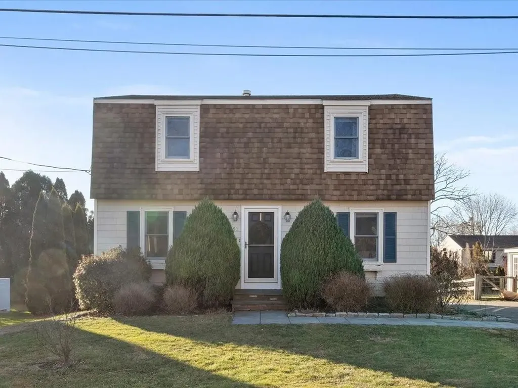 186 Center Avenue Middletown RI 02842