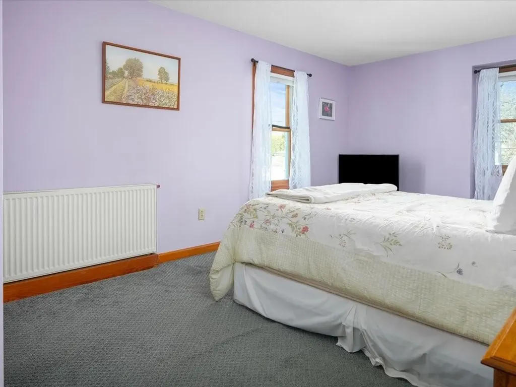 186 Center Avenue Middletown RI 02842