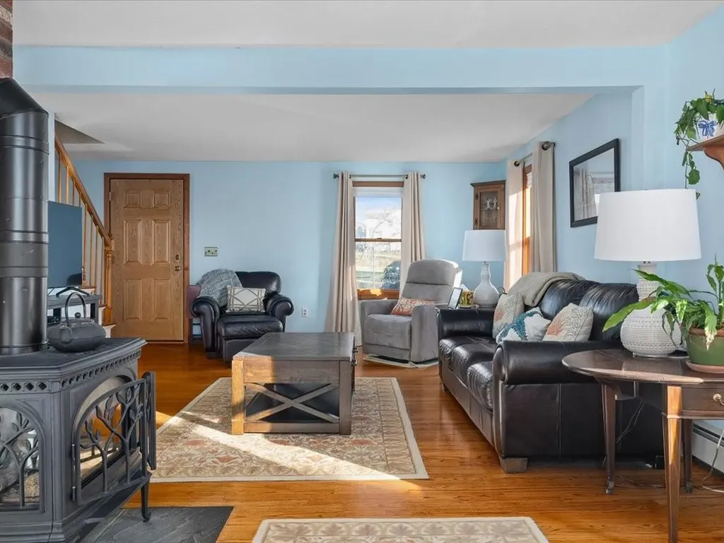 186 Center Avenue Middletown RI 02842