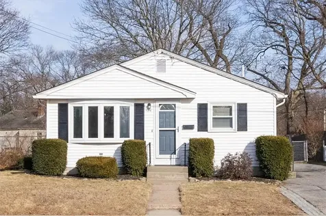 24 Pawtucket Avenue East Providence RI 02916