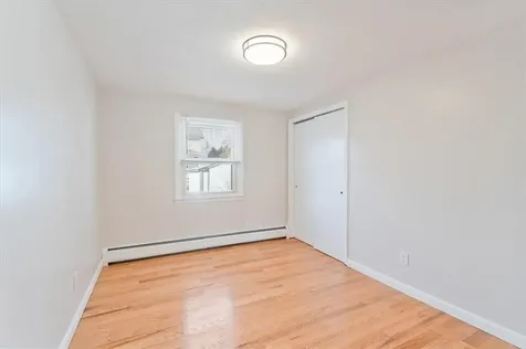 24 Pawtucket Avenue East Providence RI 02916