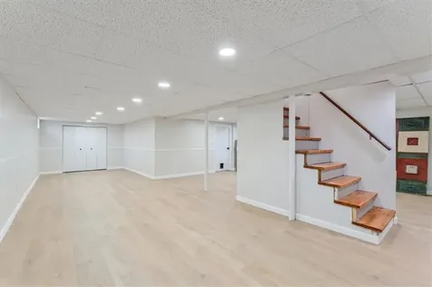 24 Pawtucket Avenue East Providence RI 02916