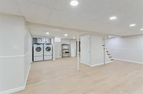 24 Pawtucket Avenue East Providence RI 02916