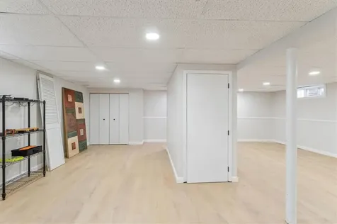 24 Pawtucket Avenue East Providence RI 02916