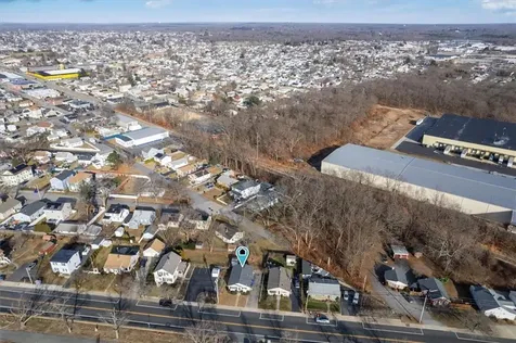 24 Pawtucket Avenue East Providence RI 02916