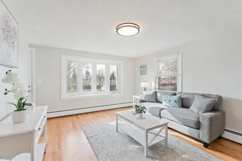 24 Pawtucket Avenue East Providence RI 02916