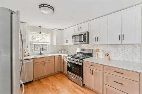 24 Pawtucket Avenue East Providence RI 02916